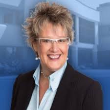 Julie Kusmits Farley (@farlingo)