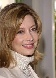 Hairstyles For Middle Aged Women The Xerxes Mom Hairstyles Middle Age Hair Short Hairstyles For Women