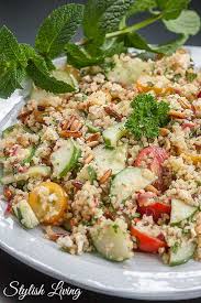 Tabouleh Mit Feta Und Pinienkernen Kochbuchvorstellung Lafers Krauterkuche Lafer Rezepte Krauterkuche Feta