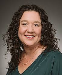 Renee Steele's Instagram, Twitter & Facebook