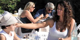 Oggi le strade di entrambi si sono divise eppure la showgirl, ospite di caterina balivo …. Samantha De Grenet Il Suo Unico Uomo E Il Figlio Brando Gossip