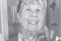 Paula Almendarez's Instagram, Twitter & Facebook