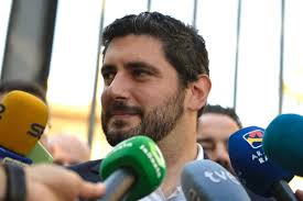 VOX advierte al PP: no apoyará los presupuestos de Aragón si no rechaza la  llegada de inmigrantes ilegales