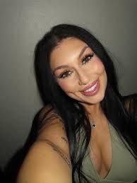 Roommate wanted in Los Angeles near shops and restaurants