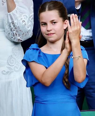 CHARLOTTE AT WIMBLEDON ‼️ Princess Charlotte looked completely at home at  Wimbledon 2026, taking in all the action from Centre Court in her beautiful  blue dress. Now 11, Charlotte is becoming a