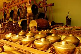 Tangga nada pentatonic major pada dasarnya terdapat pada musik sunda, jawa, jepang dan beberapa yang lain.untuk tangga nada sunda. Ada Berapa Macam Tangga Nada Dalam Gamelan Sebutkan Seni Musik Dictio Community