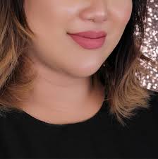 Kandungan minyak tersebut juga dapat melacarkan darah pada organ vital kita. Ini Teknik Mencampur Warna Lipstik Sesuai Skintone Ala Blogger Lippielust Bukareview