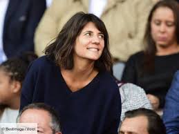 Une cinquantaine d'écurie ont pris part à ces 24 heures du mans motos initialement prévues les 17 et 18 avril et reportées aux 12 et 13 juin pour des raisons sanitaires. Estelle Denis Absente De La Chaine L Equipe Elle S Explique Dans Un Hilarant Message Voici