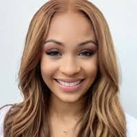 Melissa Bourland's Instagram, Twitter & Facebook