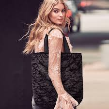 Yeah sure elsa i'll build a snowman. Elsa Hosk Updates Hoskdaily Twitter