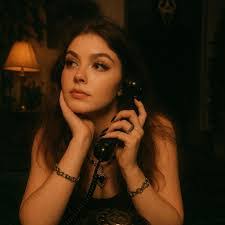 Krystal Heller's Instagram, Twitter & Facebook