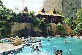 Dit Is Het Grootste Tropische Zwemparadijs Ter Wereld Ver Weg Tropisch Vakantie