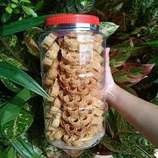 Panen madu murni | mukbang sarang lebah di hutan berujung di sengat lebah ganas. Kuih Goyang Kuih Loyang Kuih Rose Sarang Tebuan Food Drinks Packaged Snacks On Carousell