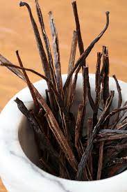 How To Use A Vanilla Bean - Zoëbakes