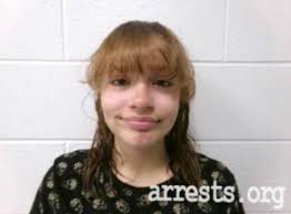 Full Name: Mia Devine Epting Date: 11/04/2025 Arrest Age: 28 Time: 4:26 PM  Total Bond: $7500 Charge: Identity Theft @mia_epting