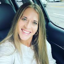 Blake Lindsey's Instagram, Twitter & Facebook