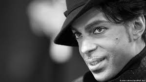 Rock yıldızı Prince'in otopsisi tamamlandı; intihar bulgusu yok