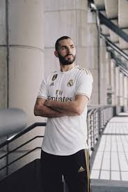 The kit will be available in ea sports fifa 20 volta & ultimate team. Adidas Drop Real Madrid S Clean White And Gold 2019 20 Home Jersey