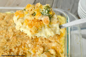 Your family is going to love this warm and comforting casserole! Chicken Broccoli Rice Casserole Easy Comfort Food Your Family Will Love