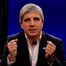 El Gobierno asegura los dólares para pagar los intereses de bonos que  vencen en enero de 2025: busca bajar el riesgo país