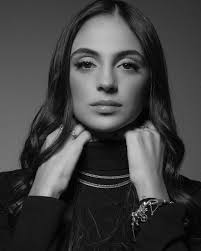 Marcela Miranda (@mirandamarcelasilva) • Instagram photos and videos