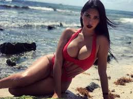 What are some stunning photos of Mexican fashion blogger Ana Paula Saenz? -  Quora