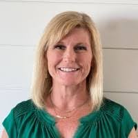 Kendra Dean's Instagram, Twitter & Facebook