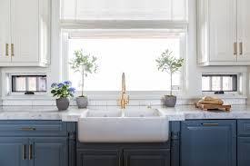 Image Result For Gray Blue Lower White Upper Cabinets Farmhouse Kitchen Inspiration Home Kitchens Kitchen Inspirations
