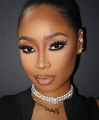 Ebony Hayes (hayesebony95)