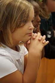 Diana Nora's Instagram, Twitter & Facebook