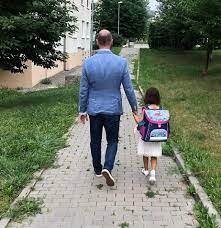 Července 1978 ivančice) je český politik a vysokoškolský pedagog, od prosince 2017 ministr školství, mládeže a tělovýchovy čr v první a poté i druhé babišově vládě, předtím v letech 2015 až 2017 náměstek ministra školství, mládeže a tělovýchovy čr. Ministr Ministerstvo Skolstvi Mladeze A Telovychovy Facebook