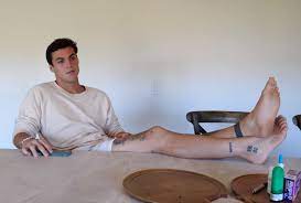 Grayson Dolan's Feet << wikiFeet Men