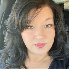 Rochelle Tyler's Instagram, Twitter & Facebook