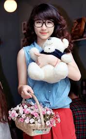 Mặc dù là ca sĩ nhưng giọng ca sinh năm 1995 khá hoạt náo và có duyên diễn hài nên cô thường xuyên làm khách mời nhưng khi thanh duy cố tình công kích bạn trai hòa minzy: Hoa Minzy Báº¥t Ngá» Chia Sáº» áº£nh Hon Cong PhÆ°á»£ng Say Ä'áº¯m Tin Tá»©c Má»›i Nháº¥t 24h Ä'á»c Bao Lao Ä'á»™ng Online Laodong Vn