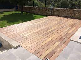 De l'essence de bois choisi. Terrasse Bois Ou Terrasse Carrelage Laquelle Choisir