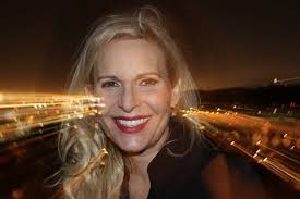 Amazon.com: A Cafe in Space: The Anais Nin Literary Journal, Volume 12:  9780988917057: Nin, Anais, Krizan, Kim, Abdel-Al, Nabil, Bourcheraud, Simon  Dubois, Taam, Sophie, Yaguchi, Yuko, Holmes, Katja, Pulis-Tappouni, Anne,  Enos, Joel,