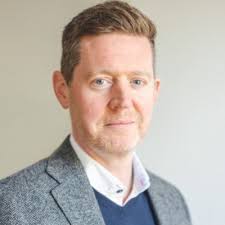 Karen Begg (DipM ACIM)