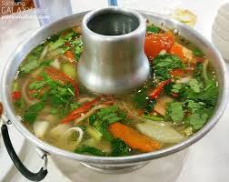 I am of course referring to the unique and catchy spin on traditional korean bbq called, apple samgyupsal. Rayong Thai In Taman Danau Desa Places And Foods