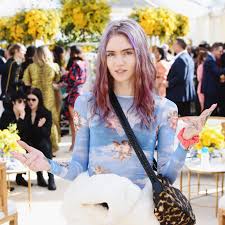 Grimes and lizzy wizzy — delicate weapon (2020) grimes and benee — sheesh (2020) grimes — idoru (algorithm mix) (miss anthropocene 2020) Even In Self Isolation Grimes Pulls Off A Stage Worthy Look Vogue