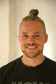 Jeppe Skovgaard Gorgeous Hair Haarschnitt Manner Haar Brotchen Barte Und Haare