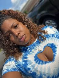 Hello my name is Shae and I live in North Carolina. I absolutely love the  great outdoors. While traveling to new places, I map out new trails to  explore at oppurtune moments.