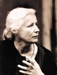 She was married to voytek frykowski and wojciech jesionka. 10 Lat Temu Zmarla Agnieszka Osiecka Wisla Nasze Miasto