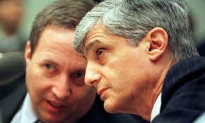 Elizabeth Warren is still mad about the financial crash, and we should be  too