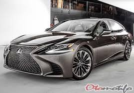 22 Mobil Terbaru 2020 Di Indonesia Dengan Kualitas Terbaik Otomotifo Sedan Sport Mobil Mobil Baru