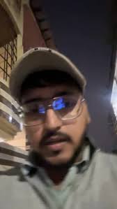 Hove na Frank Sade naal Ni.... . #mirrorselfie #mirror #gym #ａｅｓｔａｔｉｃ  #posing #bodibuilding #bodybuilder #trainer #gymbro ... .. .time nhi  badalta pr time ke sath sab badal jate h 😊I .. Focus