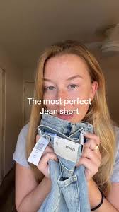 Luna Chuck Jean Short