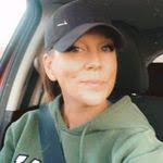 Amy Hanshaw's Instagram, Twitter & Facebook