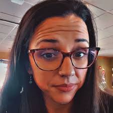 justina_b22 (@justina_b22)