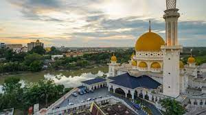 The mosque is located at jalan pasar on the banks of the klang river giving the image of a floating mosque. Aerial View Time Lapse Of Stock Footage Video 100 Royalty Free 1015936957 Shutterstock