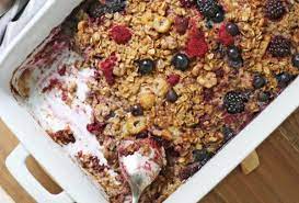 This Baked Berry Oatmeal Recipe Will Warm Up Any Morning Breakfast Rut Recipe Berry Oatmeal Food Recipes Oatmeal Recipes